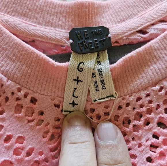 FREE PEOPLE We The Free Pink Cutout Top Large - Picture 3 of 4